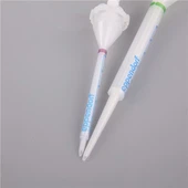 使い捨て可能な普遍的なプラスチックの白い分配の先端